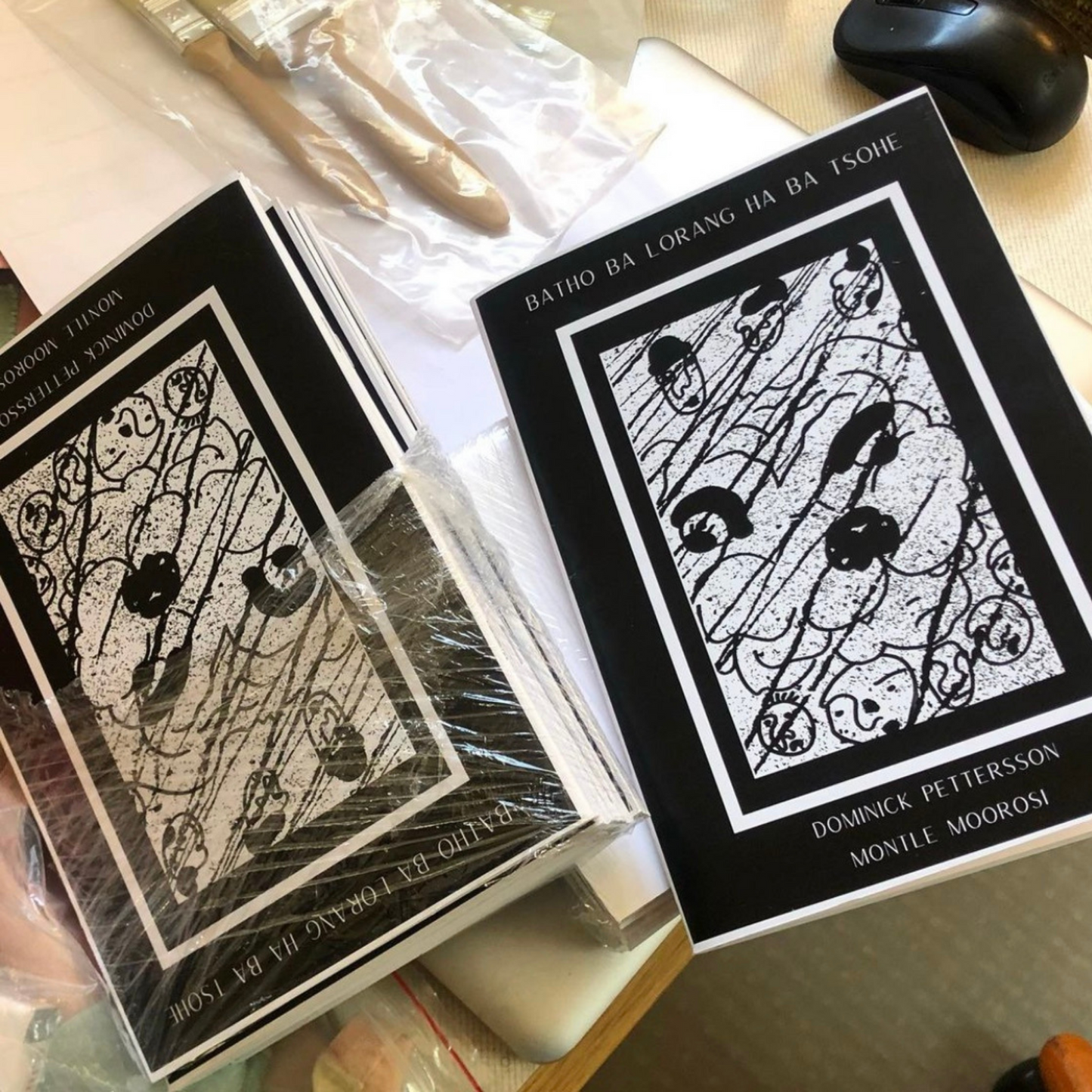 Dominick Pettersson & Montle Moorosi - Batho Ba Lorang Ha Ba Tsohe ( Graphic Novel / Zine )