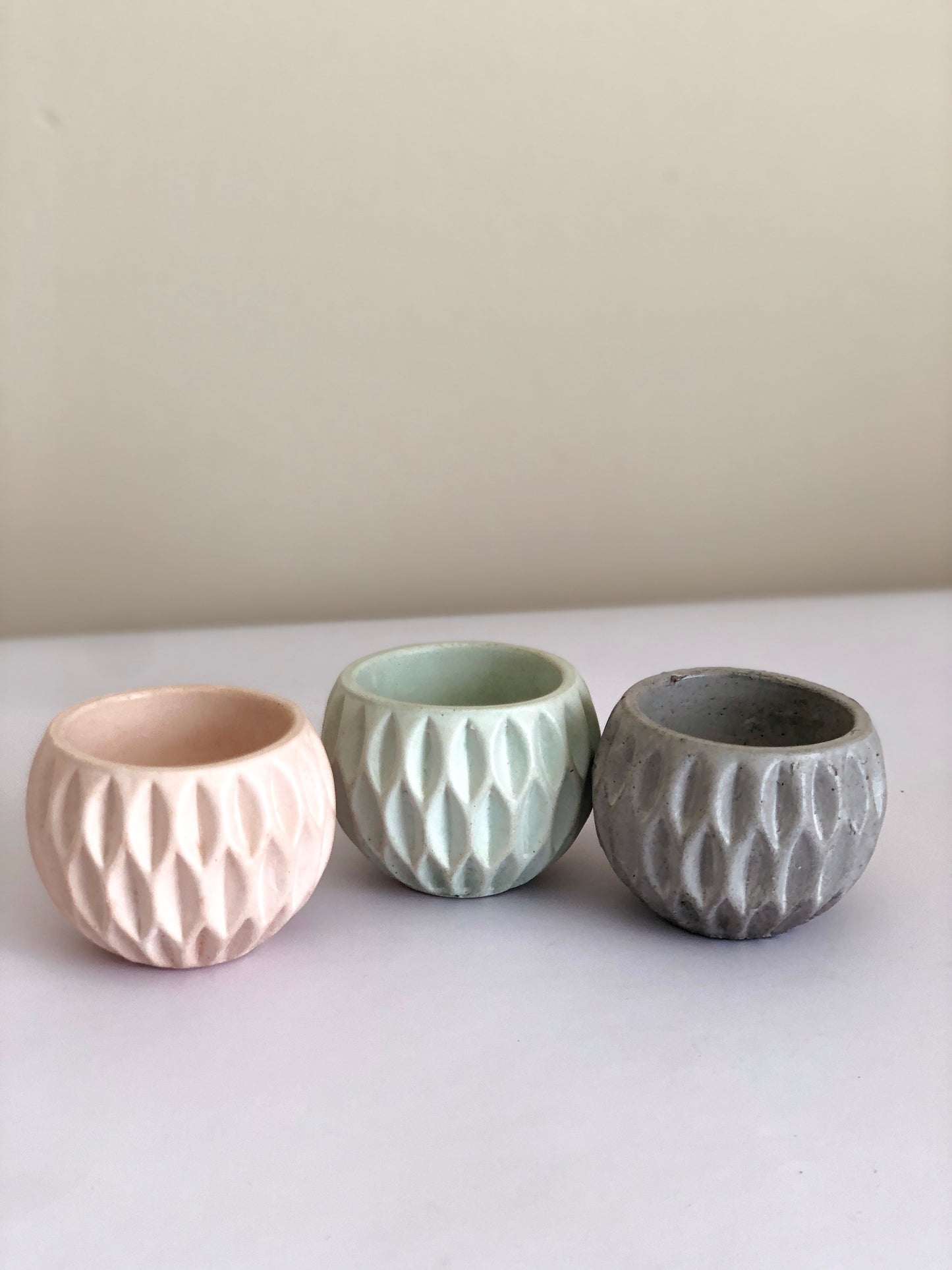 Miniture Concrete Bowl - RL Stone Concrete Design
